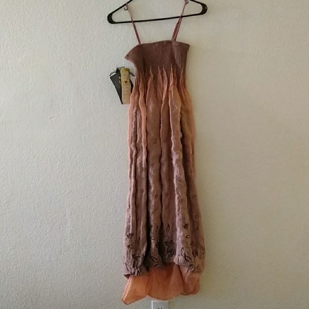 Lapis Conv Dress Shimmery Peach w/ Brown Flowers